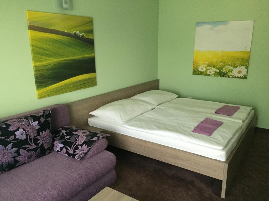 Wellness Pension Inovec Jalsove Camera foto