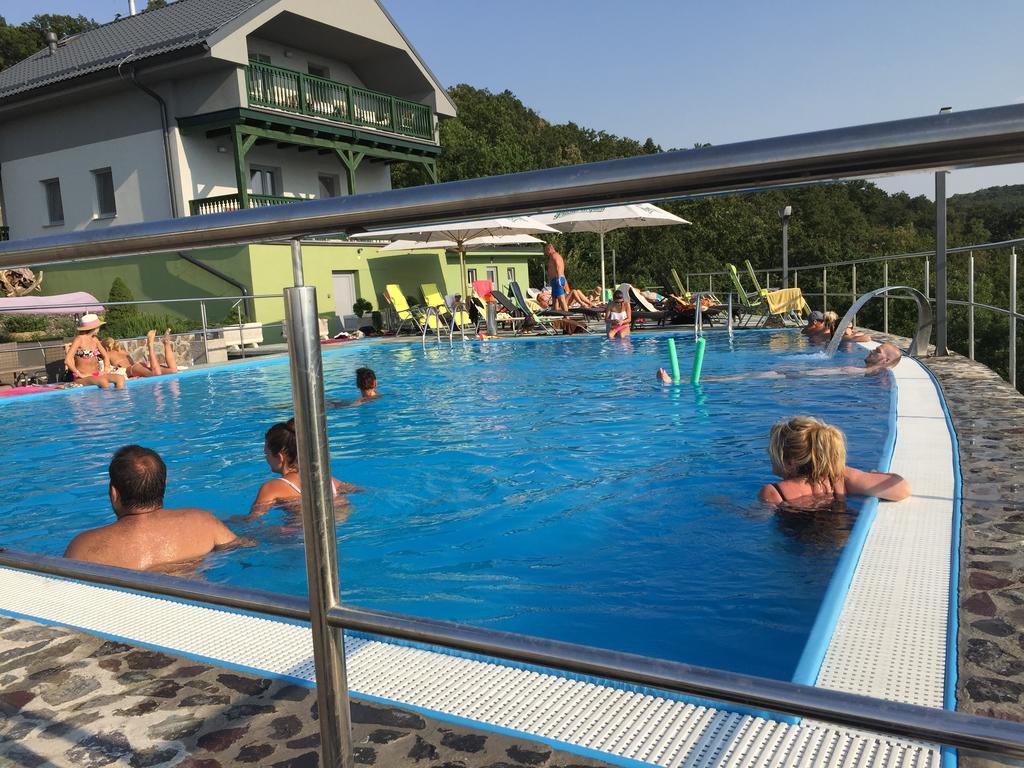 Wellness Pension Inovec Jalsove Esterno foto